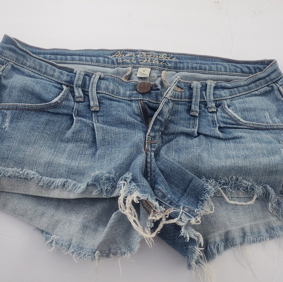 Abercrombie & Fitch Pants - Abercrombie & Fitch Super Short distressed Jean Shorts Size 2
